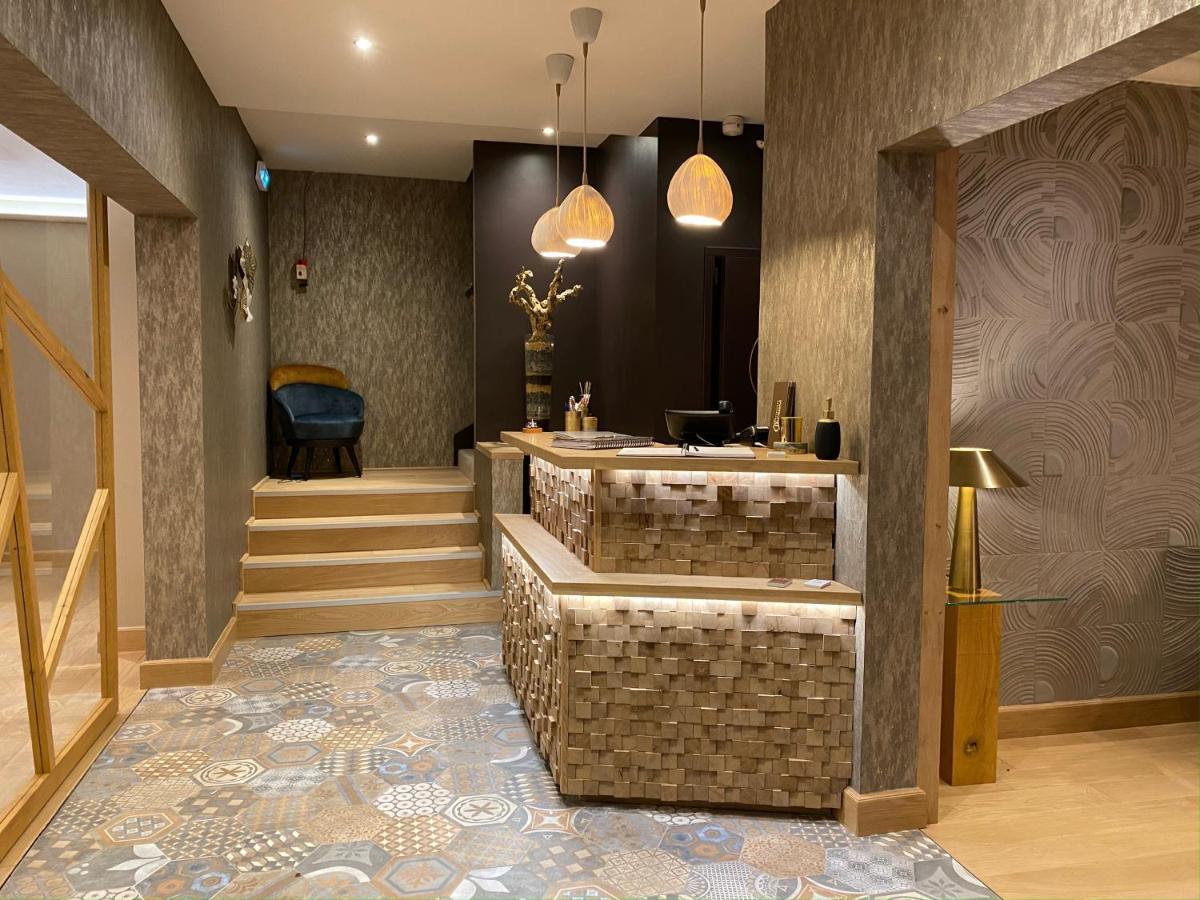 Hotel De La Poste فاليز المظهر الخارجي الصورة