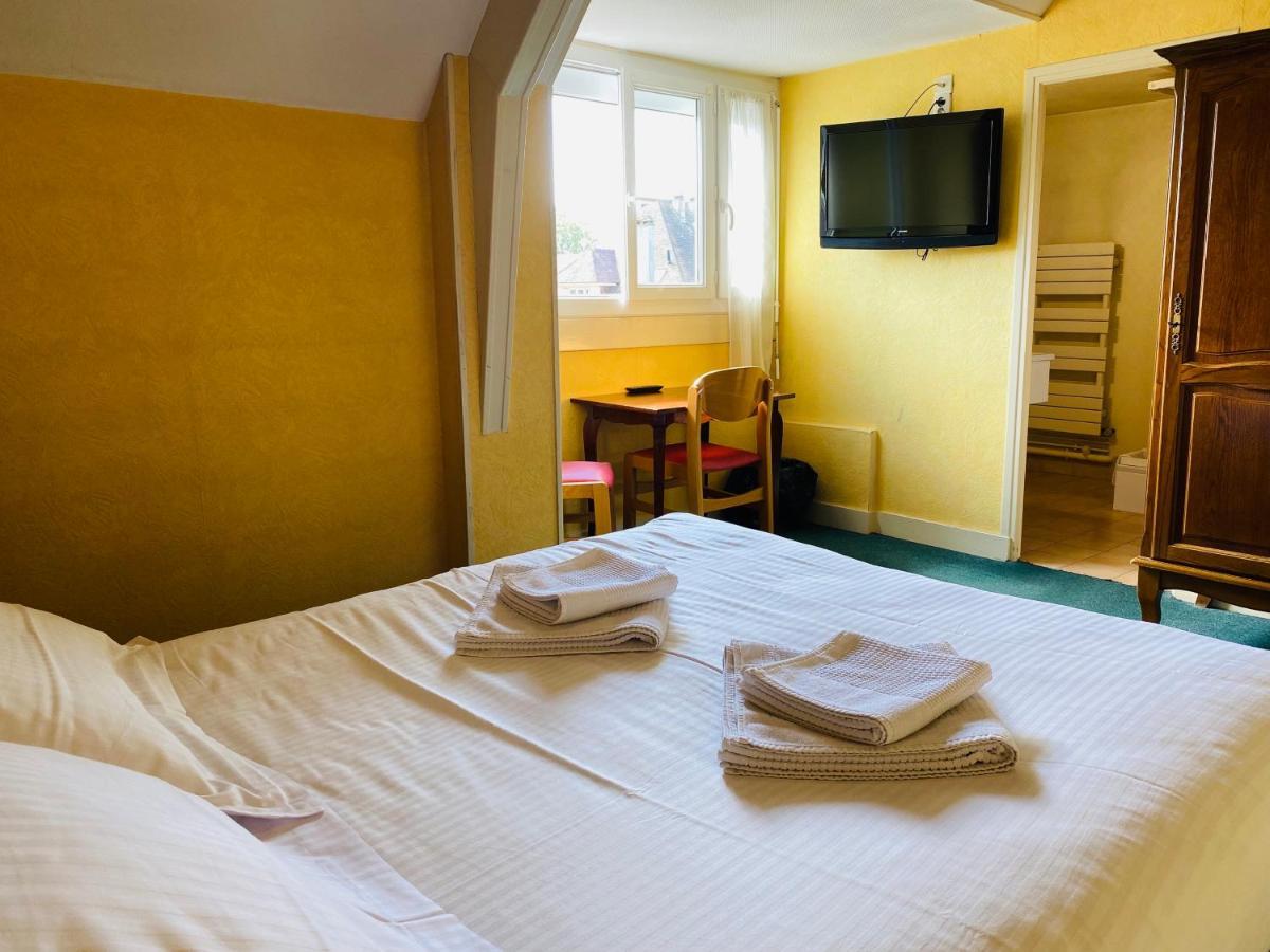 Hotel De La Poste فاليز المظهر الخارجي الصورة