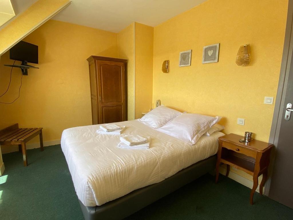 Hotel De La Poste فاليز المظهر الخارجي الصورة