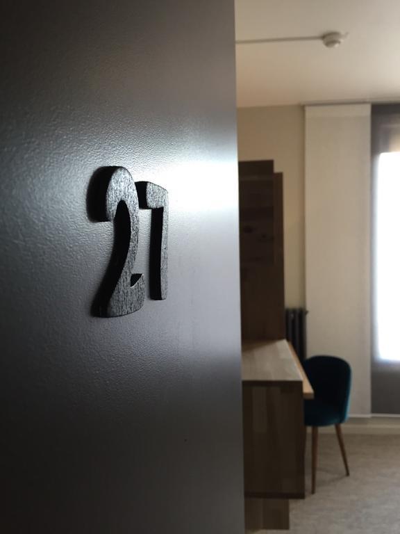 Hotel De La Poste فاليز المظهر الخارجي الصورة